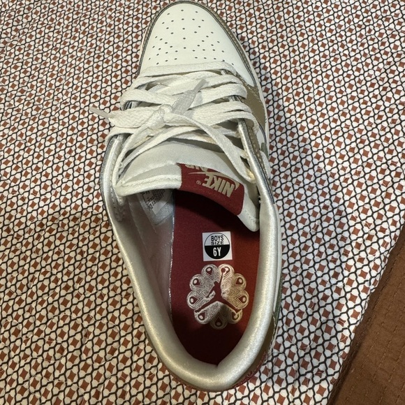 NIKE AIR JORDANS 1 Retro Low OG New Year 2024 6Y 7.5W - Picture 5 of 9